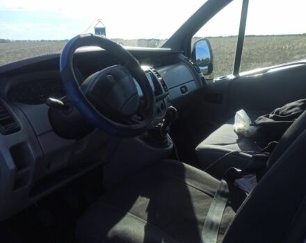 Синий Рено Трафик, объемом двигателя 1.9 л и пробегом 360 тыс. км за 6300 $, фото 4 на Automoto.ua