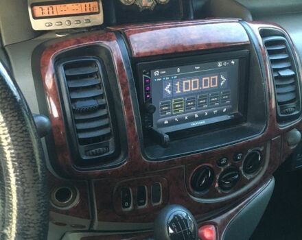 Рено Трафик 2002 в Черновцах на Automoto.ua Синий Рено Трафик, объемом двигателя 1.9 л и пробегом 438 тыс. км за 7600 $, фото 4 на Automoto.ua