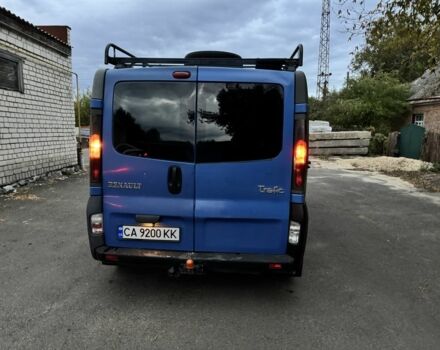 Синий Рено Трафик, объемом двигателя 1.9 л и пробегом 270 тыс. км за 5500 $, фото 4 на Automoto.ua