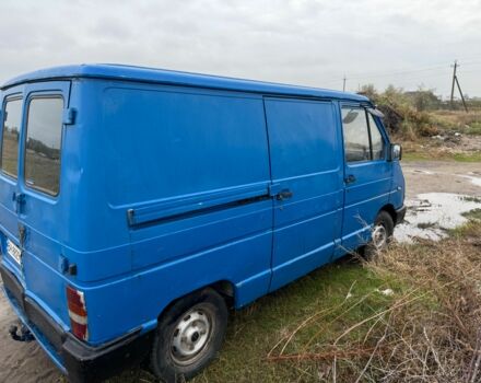 Синій Рено Трафік, об'ємом двигуна 1.7 л та пробігом 100 тис. км за 1500 $, фото 1 на Automoto.ua