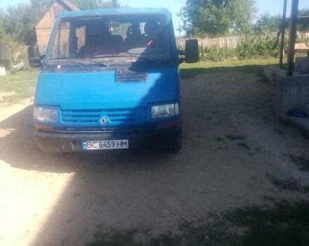 Синій Рено Трафік, об'ємом двигуна 2.07 л та пробігом 200 тис. км за 1400 $, фото 1 на Automoto.ua