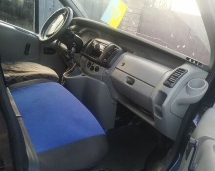 Синий Рено Трафик, объемом двигателя 1.9 л и пробегом 400 тыс. км за 7000 $, фото 2 на Automoto.ua