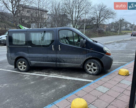 Синий Рено Трафик, объемом двигателя 1.9 л и пробегом 410 тыс. км за 5400 $, фото 2 на Automoto.ua