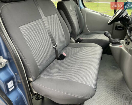 Синий Рено Трафик, объемом двигателя 1.9 л и пробегом 455 тыс. км за 7400 $, фото 8 на Automoto.ua