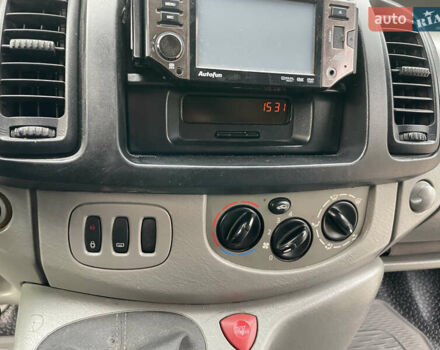 Синий Рено Трафик, объемом двигателя 1.9 л и пробегом 455 тыс. км за 7400 $, фото 16 на Automoto.ua