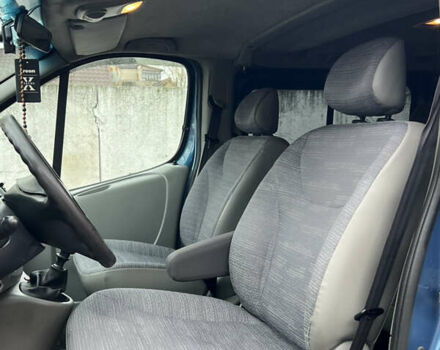 Синій Рено Трафік, об'ємом двигуна 1.9 л та пробігом 277 тис. км за 8900 $, фото 22 на Automoto.ua