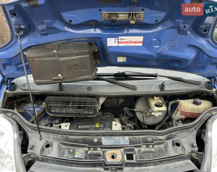 Синий Рено Трафик, объемом двигателя 1.87 л и пробегом 286 тыс. км за 7800 $, фото 20 на Automoto.ua