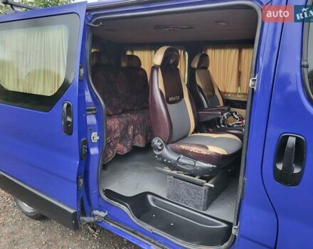 Синій Рено Трафік, об'ємом двигуна 2.46 л та пробігом 330 тис. км за 7500 $, фото 2 на Automoto.ua