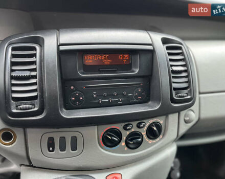 Синий Рено Трафик, объемом двигателя 1.87 л и пробегом 286 тыс. км за 7800 $, фото 17 на Automoto.ua