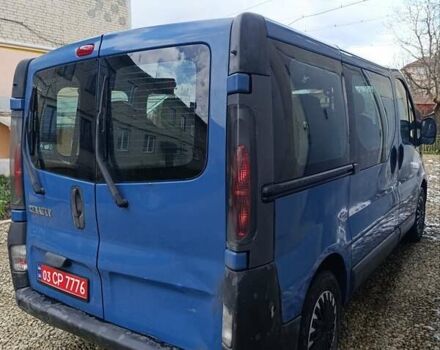 Синий Рено Трафик, объемом двигателя 1.9 л и пробегом 400 тыс. км за 3700 $, фото 6 на Automoto.ua