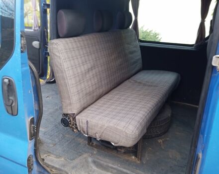 Синій Рено Трафік, об'ємом двигуна 1.9 л та пробігом 375 тис. км за 5713 $, фото 3 на Automoto.ua