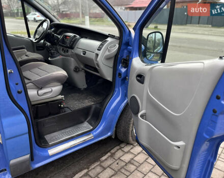 Синий Рено Трафик, объемом двигателя 1.87 л и пробегом 286 тыс. км за 7800 $, фото 7 на Automoto.ua