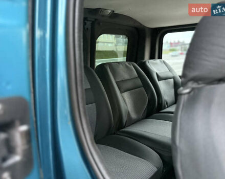 Рено Трафик 2007 в Виннице на Automoto.ua Синий Рено Трафик, объемом двигателя 2.5 л и пробегом 310 тыс. км за 10900 $, фото 27 на Automoto.ua