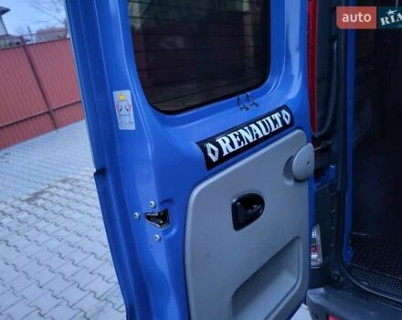 Синій Рено Трафік, об'ємом двигуна 2 л та пробігом 267 тис. км за 9990 $, фото 99 на Automoto.ua