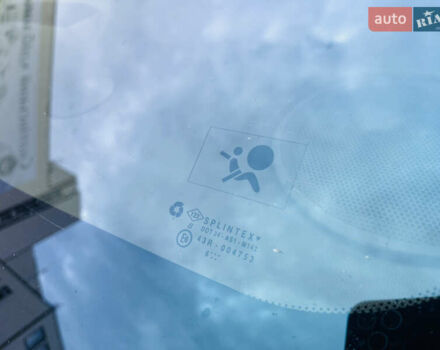 Синій Рено Трафік, об'ємом двигуна 2.5 л та пробігом 311 тис. км за 8500 $, фото 20 на Automoto.ua