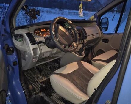 Синий Рено Трафик, объемом двигателя 2 л и пробегом 327 тыс. км за 8800 $, фото 8 на Automoto.ua