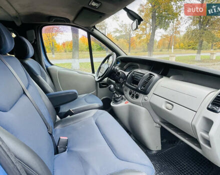 Синій Рено Трафік, об'ємом двигуна 2.5 л та пробігом 311 тис. км за 8500 $, фото 9 на Automoto.ua