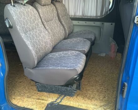 Синій Рено Трафік, об'ємом двигуна 2 л та пробігом 216 тис. км за 8500 $, фото 4 на Automoto.ua