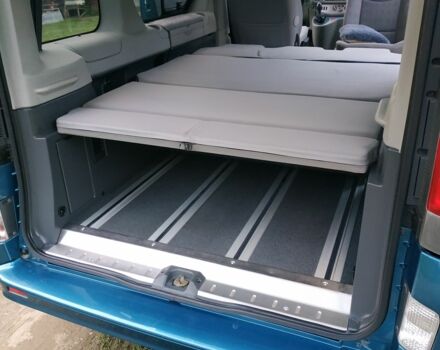 Синий Рено Трафик, объемом двигателя 2.5 л и пробегом 341 тыс. км за 13600 $, фото 4 на Automoto.ua