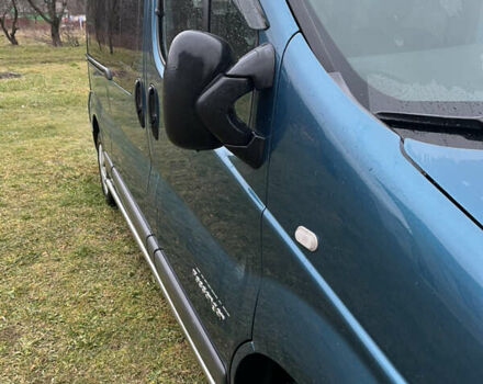 Синий Рено Трафик, объемом двигателя 2.5 л и пробегом 297 тыс. км за 10700 $, фото 4 на Automoto.ua