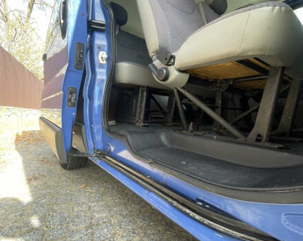 Рено Трафик 2009 в Львове на Automoto.ua Синий Рено Трафик, объемом двигателя 2 л и пробегом 440 тыс. км за 9800 $, фото 28 на Automoto.ua