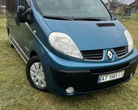 Синий Рено Трафик, объемом двигателя 2.5 л и пробегом 297 тыс. км за 10700 $, фото 5 на Automoto.ua