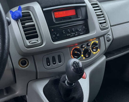 Синий Рено Трафик, объемом двигателя 2.5 л и пробегом 297 тыс. км за 10700 $, фото 17 на Automoto.ua