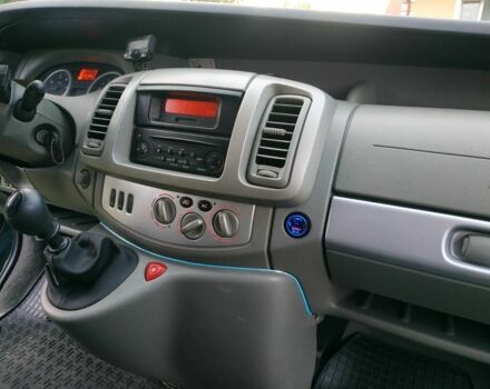 Синий Рено Трафик, объемом двигателя 2.5 л и пробегом 341 тыс. км за 13600 $, фото 8 на Automoto.ua