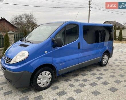 Синій Рено Трафік, об'ємом двигуна 2 л та пробігом 315 тис. км за 10900 $, фото 4 на Automoto.ua