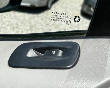 Синій Рено Трафік, об'ємом двигуна 2 л та пробігом 170 тис. км за 7800 $, фото 18 на Automoto.ua