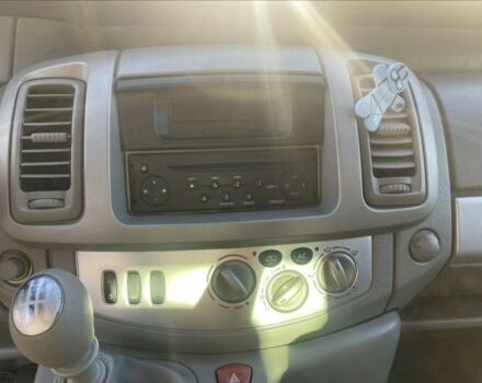 Синій Рено Трафік, об'ємом двигуна 2 л та пробігом 200 тис. км за 7300 $, фото 10 на Automoto.ua