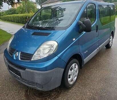 Синій Рено Трафік, об'ємом двигуна 2 л та пробігом 180 тис. км за 11000 $, фото 2 на Automoto.ua