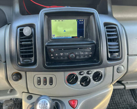 Синий Рено Трафик, объемом двигателя 2 л и пробегом 340 тыс. км за 10500 $, фото 19 на Automoto.ua