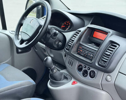 Синий Рено Трафик, объемом двигателя 2 л и пробегом 280 тыс. км за 10450 $, фото 15 на Automoto.ua