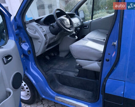 Синий Рено Трафик, объемом двигателя 2 л и пробегом 280 тыс. км за 12300 $, фото 8 на Automoto.ua
