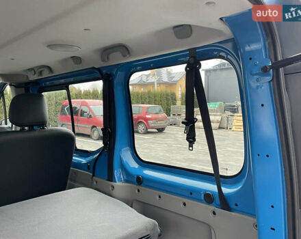 Синій Рено Трафік, об'ємом двигуна 2 л та пробігом 118 тис. км за 15200 $, фото 38 на Automoto.ua