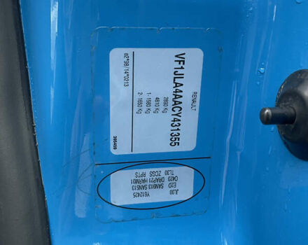 Синій Рено Трафік, об'ємом двигуна 2 л та пробігом 118 тис. км за 15200 $, фото 23 на Automoto.ua