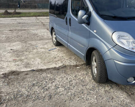 Синий Рено Трафик, объемом двигателя 2.5 л и пробегом 208 тыс. км за 13500 $, фото 2 на Automoto.ua