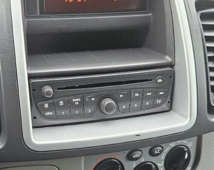 Рено Трафик 2011 в Каменце-Подольском на Automoto.ua Синий Рено Трафик, объемом двигателя 2 л и пробегом 176 тыс. км за 7500 $, фото 9 на Automoto.ua