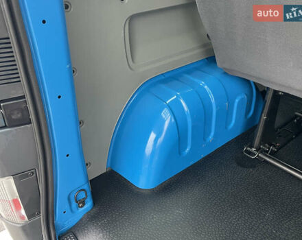 Синій Рено Трафік, об'ємом двигуна 2 л та пробігом 118 тис. км за 15200 $, фото 33 на Automoto.ua