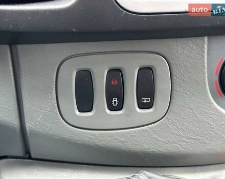 Синій Рено Трафік, об'ємом двигуна 2 л та пробігом 198 тис. км за 12990 $, фото 22 на Automoto.ua