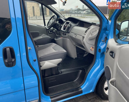 Синій Рено Трафік, об'ємом двигуна 2 л та пробігом 118 тис. км за 15200 $, фото 19 на Automoto.ua