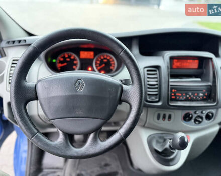 Синий Рено Трафик, объемом двигателя 2 л и пробегом 280 тыс. км за 10450 $, фото 25 на Automoto.ua