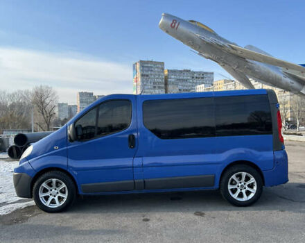 Синий Рено Трафик, объемом двигателя 2 л и пробегом 340 тыс. км за 10500 $, фото 5 на Automoto.ua