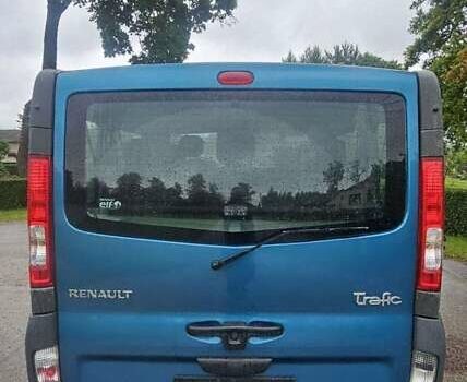 Синій Рено Трафік, об'ємом двигуна 2 л та пробігом 180 тис. км за 11000 $, фото 4 на Automoto.ua