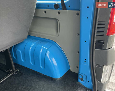 Синій Рено Трафік, об'ємом двигуна 2 л та пробігом 118 тис. км за 15200 $, фото 34 на Automoto.ua