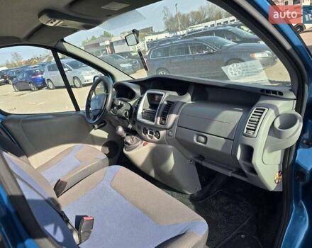 Рено Трафик 2012 в Хмельницком на Automoto.ua Синий Рено Трафик, объемом двигателя 2 л и пробегом 170 тыс. км за 11000 $, фото 9 на Automoto.ua