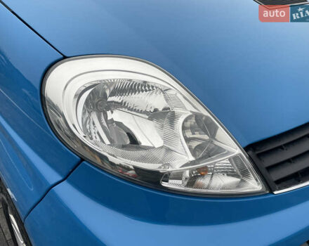 Синий Рено Трафик, объемом двигателя 2 л и пробегом 118 тыс. км за 14950 $, фото 67 на Automoto.ua