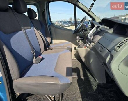 Рено Трафик 2012 в Хмельницком на Automoto.ua Синий Рено Трафик, объемом двигателя 2 л и пробегом 170 тыс. км за 11000 $, фото 4 на Automoto.ua