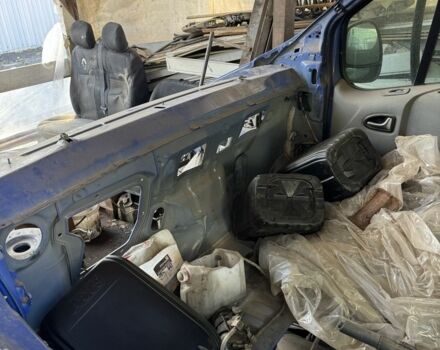 Синій Рено Трафік, об'ємом двигуна 2 л та пробігом 320 тис. км за 4500 $, фото 5 на Automoto.ua